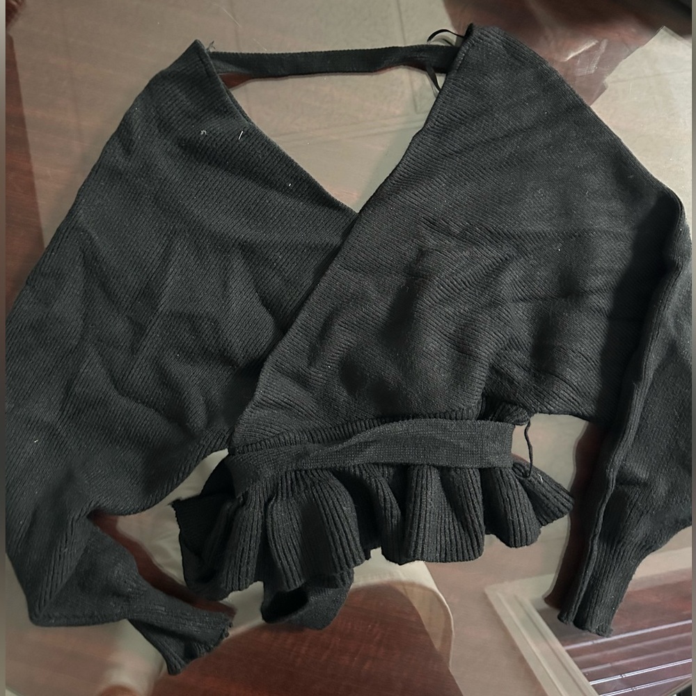 SMALL Women’s Peplum Belted Sweater- Great Condition